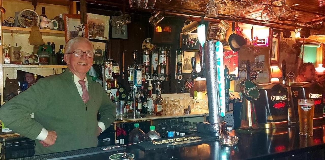 Kingfisher Lodge & Pub Castleconnell エクステリア 写真
