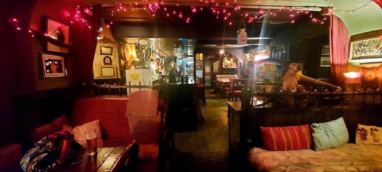 Kingfisher Lodge & Pub Castleconnell エクステリア 写真